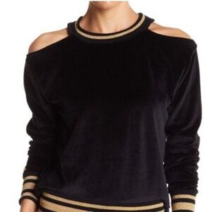 C&C California Large Black Velvet Star Cold-Shoulder Top Gold Leggings Set Yoga